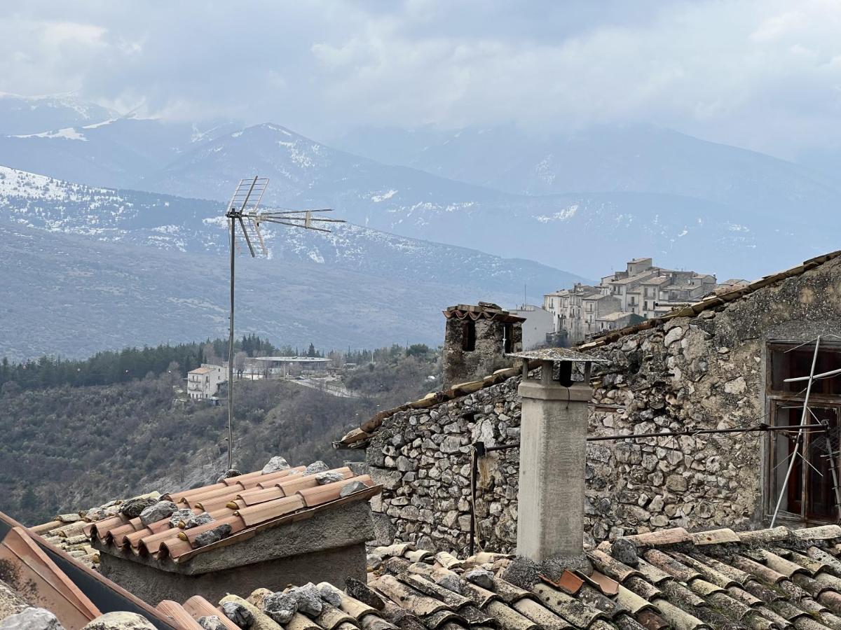 I Due Gradoni Stone House Pacentro Exterior foto
